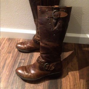 BORN BOC Leather Riding Boots Size 8.5