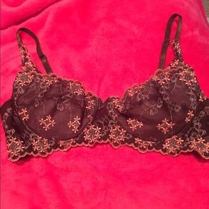 *SOLD* Frederick's of Hollywood gel cup bra