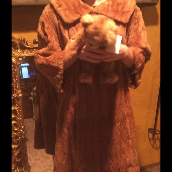 Gorgeous Vintage Fur Mink Coat, Authentic - Picture 3 of 5