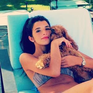 Meet your Posher, Arielle