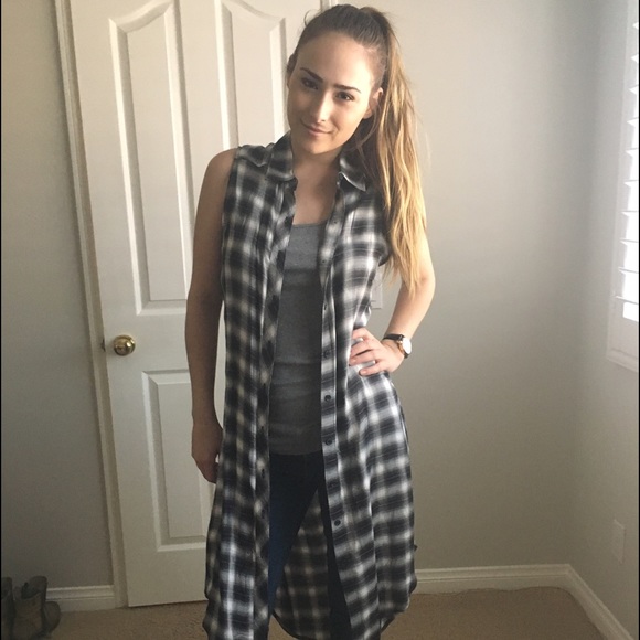 Plaid long vest - Picture 1 of 3