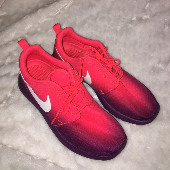 Ombré Nike Roshes