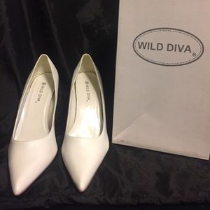 Wild Diva White Soft Pumps