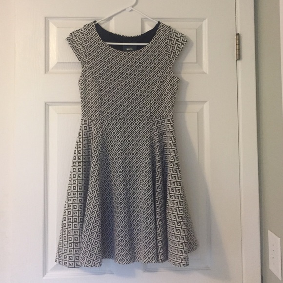 Maeve White w/ black pattern Anthropology xs