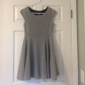 Maeve White w/ black pattern Anthropology xs