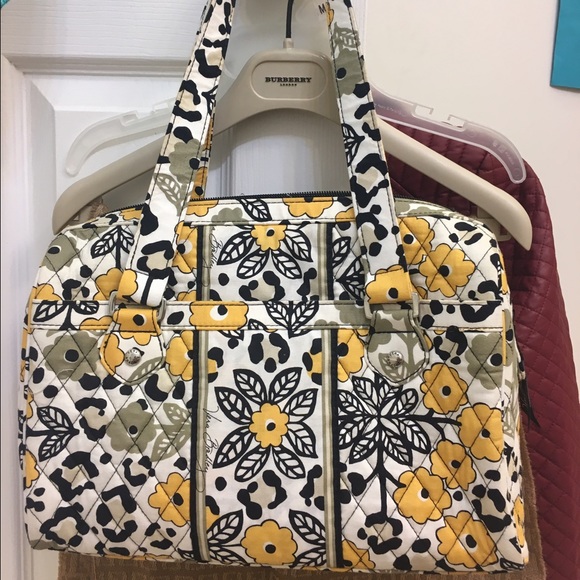 Vera Bradley roomy satchel