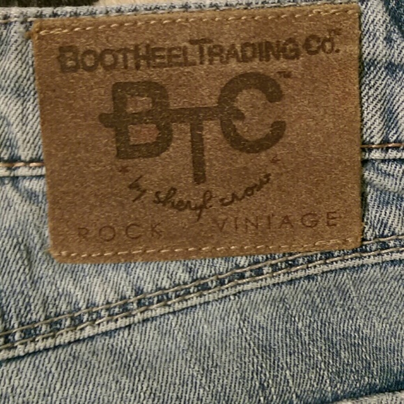 Bootheel Trading Co. Cropped Jeans - Picture 3 of 4