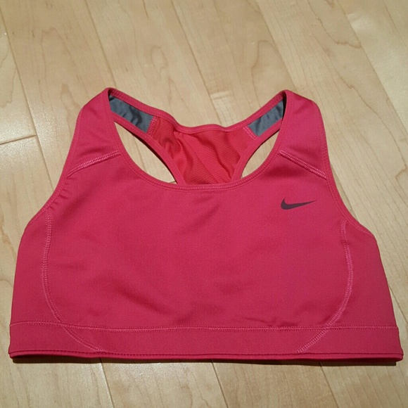Nike dri fit racer back qork out bra size small