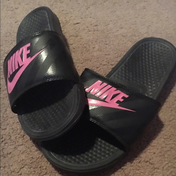 Nike slides