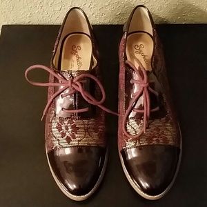 Seychelles Women's Oxford Lace-up. Size 7 1/2 B