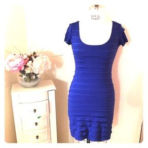 Bodycon Max Studio dress