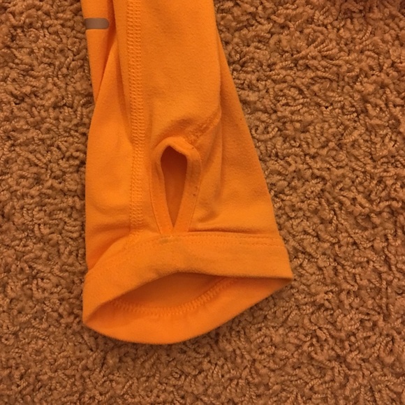 NIKE WOMENS XS HALF ZIP ORANGE PULL OVER - Picture 4 of 4