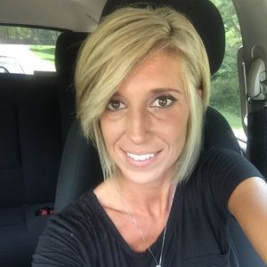 Meet your Posher, Whitney