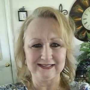 Meet your Posher, Rita