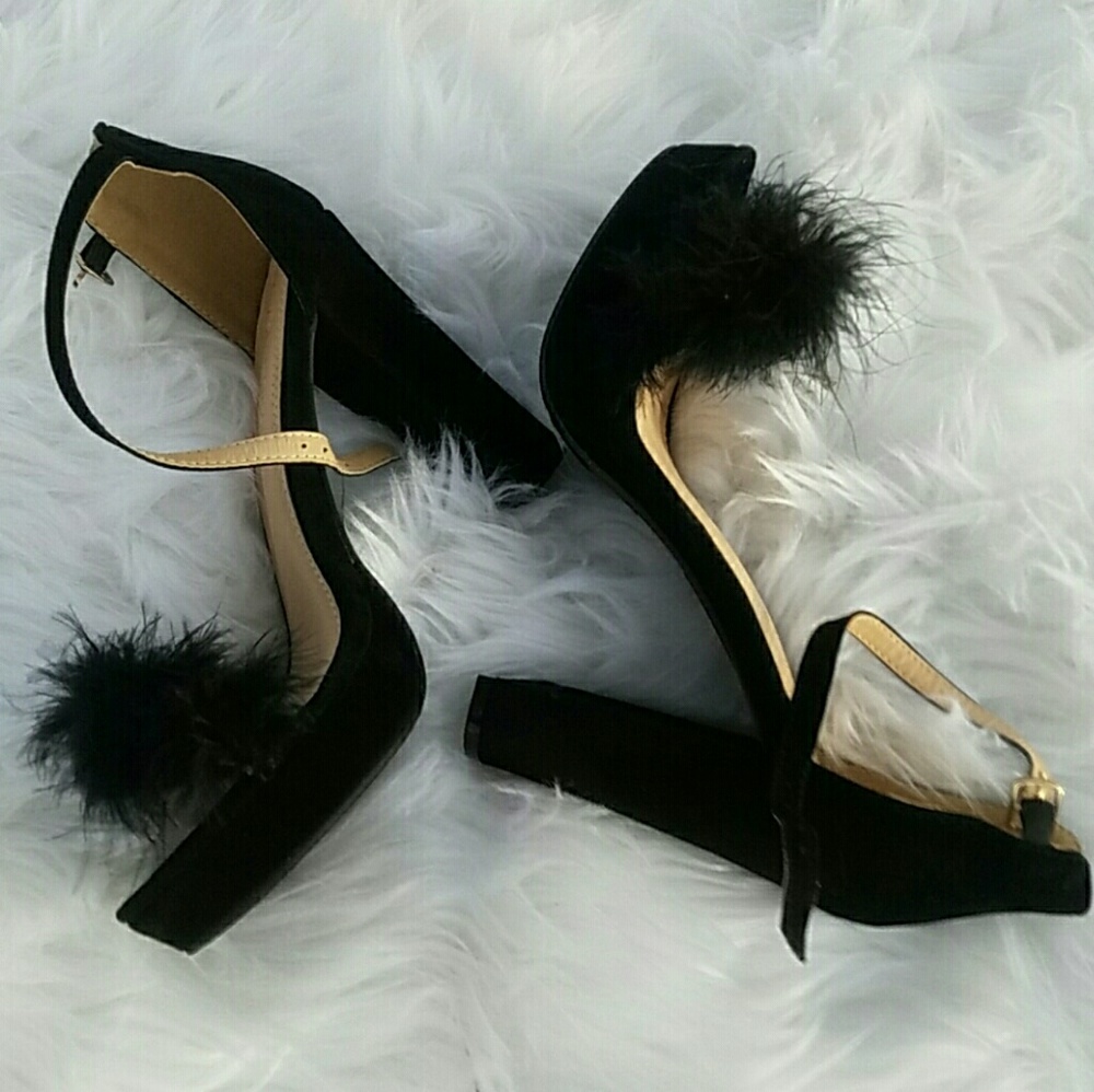 Last Size 9 🖤 Black Feather Suede High Heel - Picture 5 of 8
