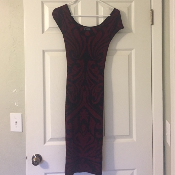 Sexy form fitting mid length