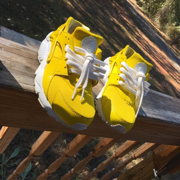 Nike Air Huarache - Picture 2 of 2