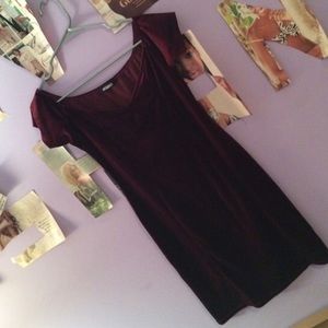 MISSGUIDED velvet bodycon dress in burgundy.