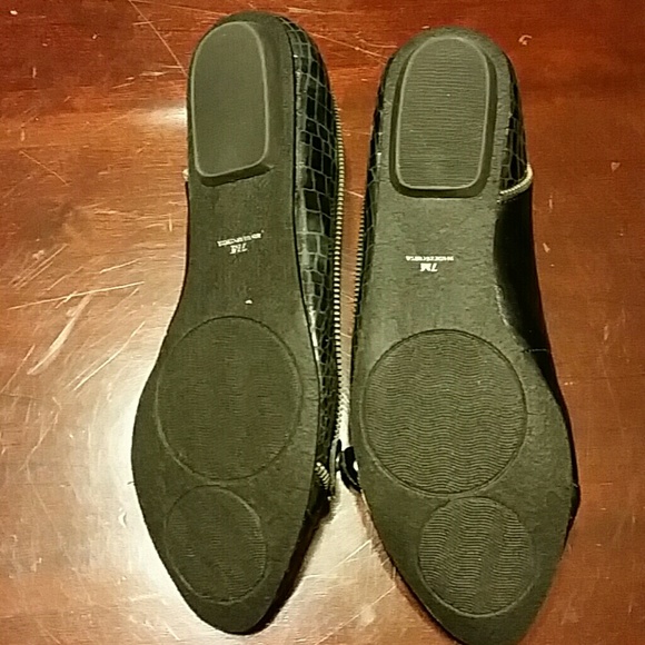 Flats - Picture 2 of 4