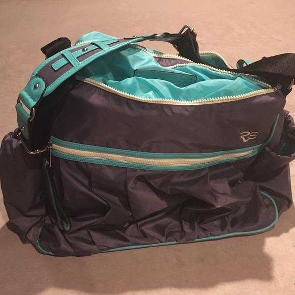 Rare Earth gym, workout bag.