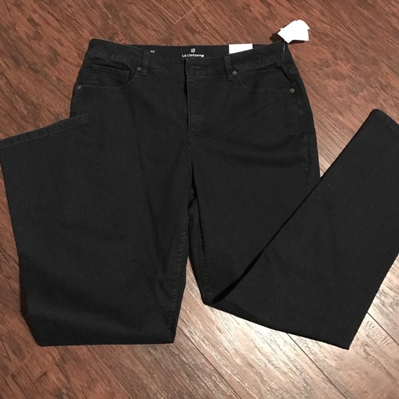 Original fit, tapered, sits above waist!