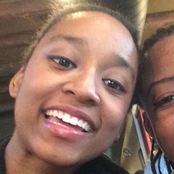 Meet your Posher, Jasmine - Picture 3 of 4