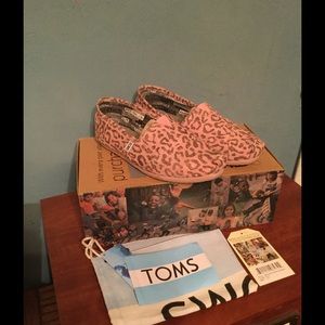 Women's Tom Shoes