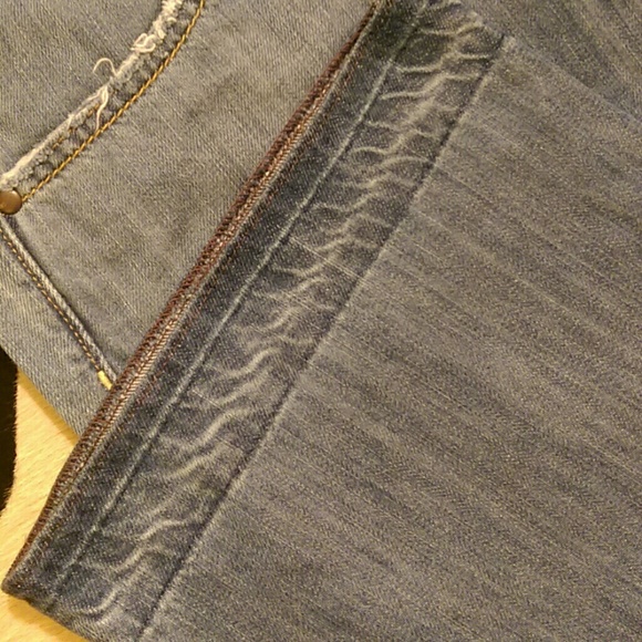 GAP Low Rise Cropped Jeans - Picture 3 of 4