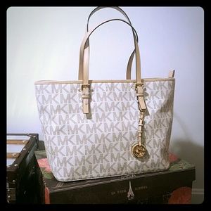 MICHAEL KORS JET SET TRAVEL TOTE