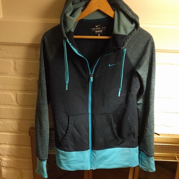 Nike Therma-Fit Women's Hoodie  (NEW)