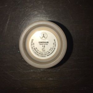 Anastasia Beverly Hills Concealer