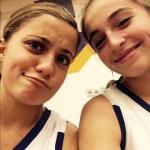 Meet your Posher, Elizabeth