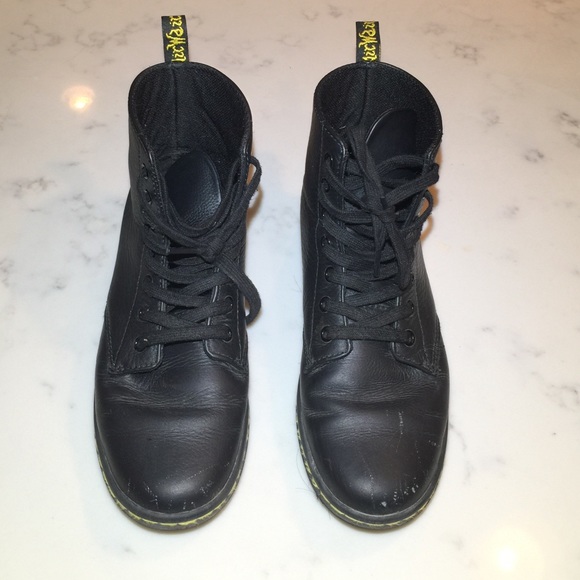 dr martens leyton boot