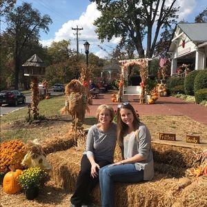 Meet your Posher, Johnna