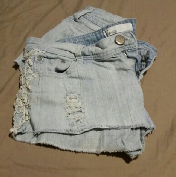 Empyre short shorts