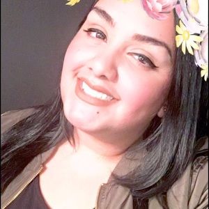 Meet your Posher, Leilani