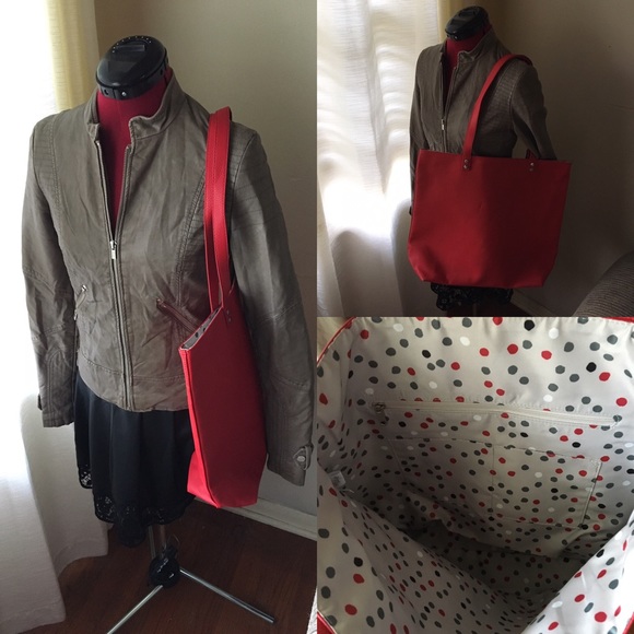 SOLD Thirty One Around Town Tote - Picture 1 of 4