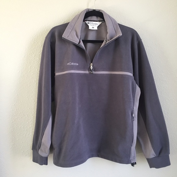 Men's Columbia pull over sweater
