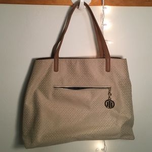 Tommy Hilfiger Tote