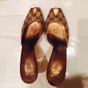 Gucci Peep toe mules