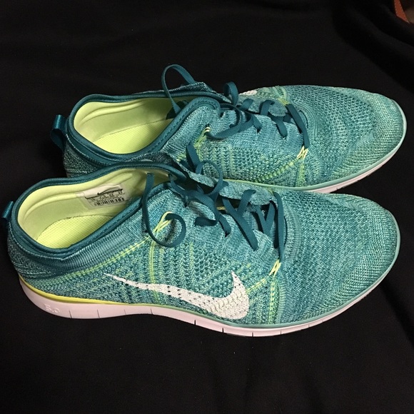 🎉Nike free TR Flyknit🎉