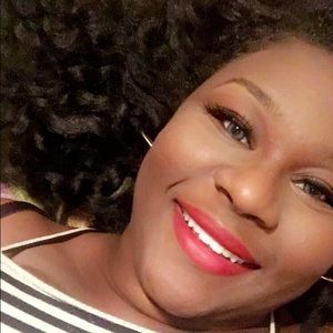 Meet your Posher, Destiny