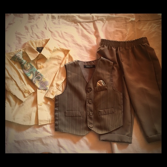Dockers 4-piece suit & tie