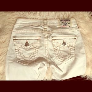 White True Religion Skinny jeans size 25.