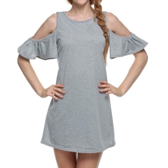 Finejo Dresses & Skirts - ⭐️💜HP $5 SALE- Open shoulder dress