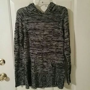 Salt and pepper hooded sweater
