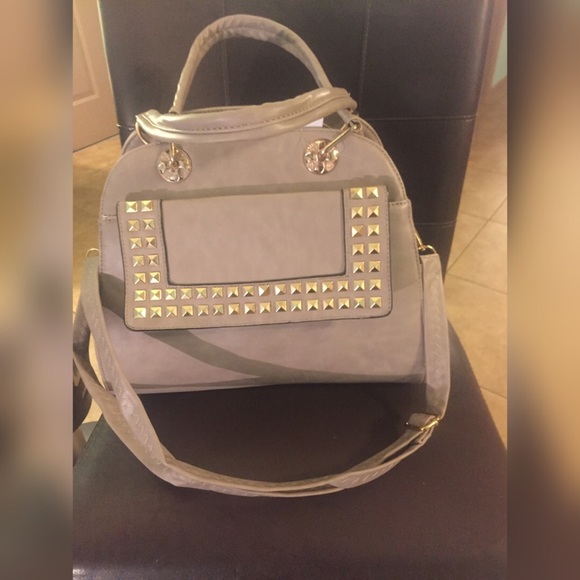 🌟FLASH SALE🌟Studded medium size purse - Picture 3 of 4