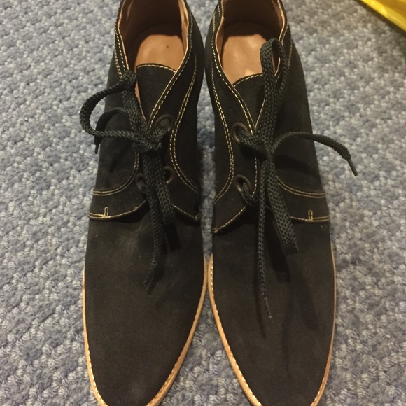 Kors Michael kors. Lace up shoes.