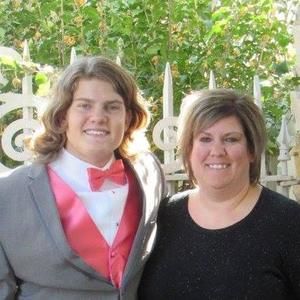 Meet your Posher, Joelle