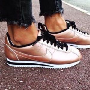 nike cortez leather rose gold